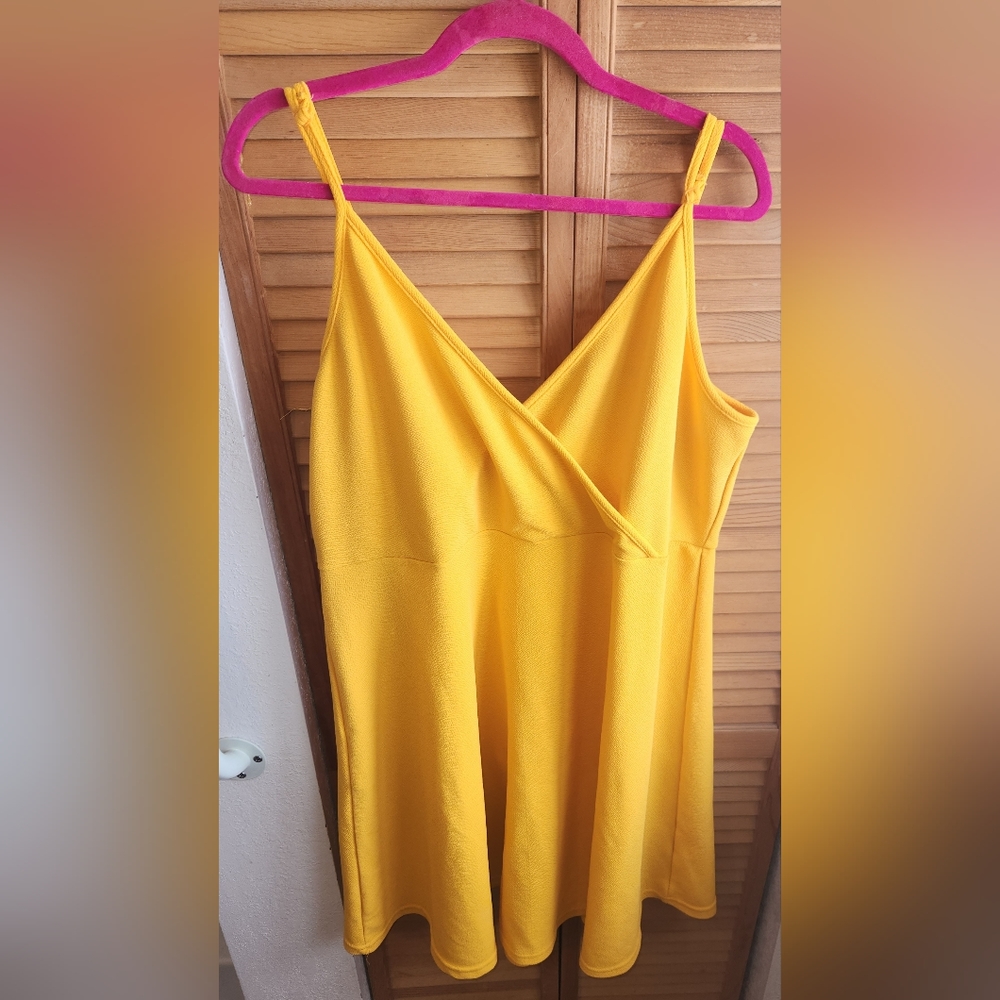 Shein, yellow Size 3xl/18